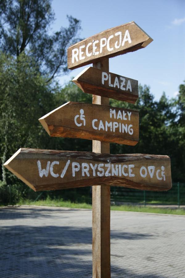 Camping Oaza Blonie Kornik Domki Standard Plus - 3 Pokoje Kültér fotó